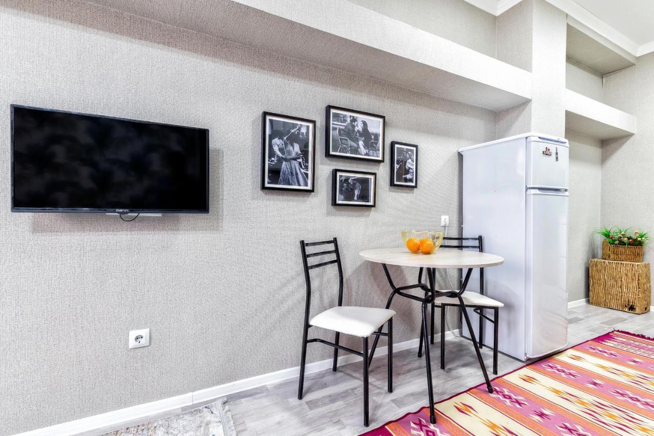 Cosy flat in the city center Astana Ngoại thất bức ảnh